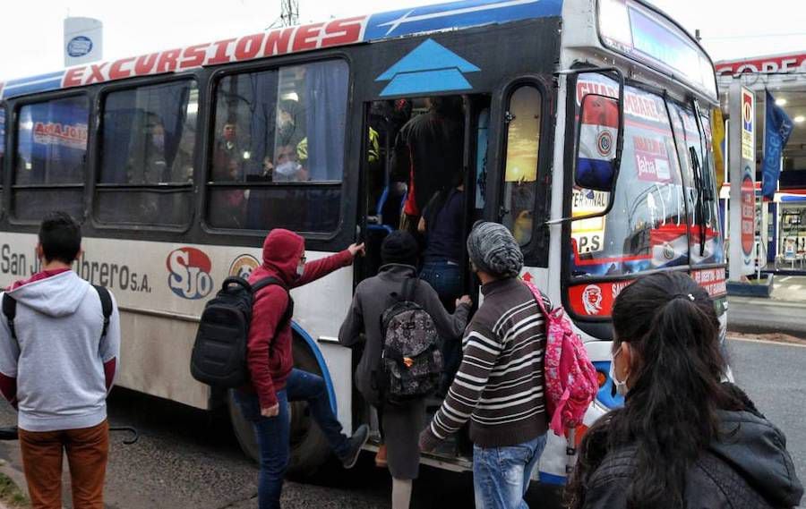 TRAS FIN DEL PARO, CONTINÚAN LAS QUEJAS POR REGULADAS
    
    <div class=