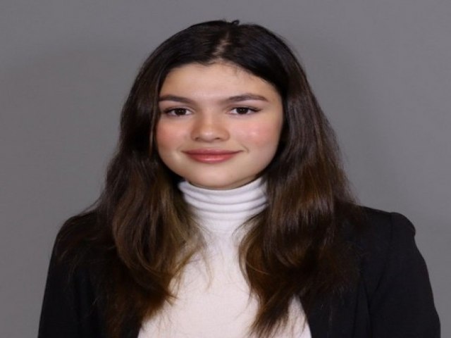 JOVEN PARAGUAYA LLEVA EL GUARANÍ A LA INTELIGENCIA ARTIFICIAL DESDE BARCELONA 
    
    <div class=