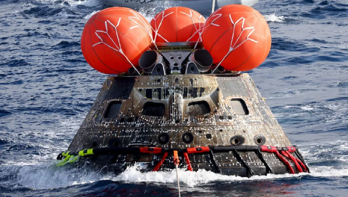 REGRESO SEGURO: LA TRIPULACIÓN DE ARTEMIS II ATERRIZA EN EL PACÍFICO